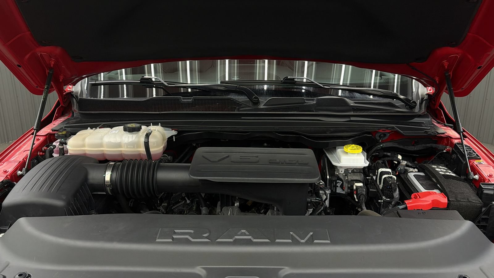 Used 2025 RAM 1500 Big Horn AWD/4WD image 19