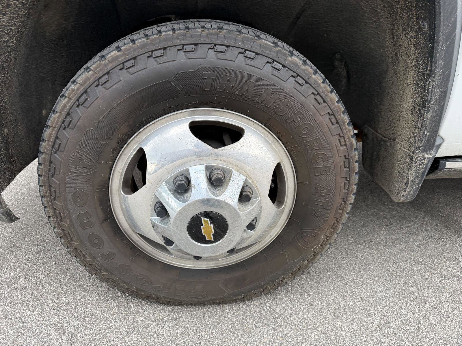 Used 2022 Chevrolet Silverado 3500 High Country w/ Safety Package II image 15