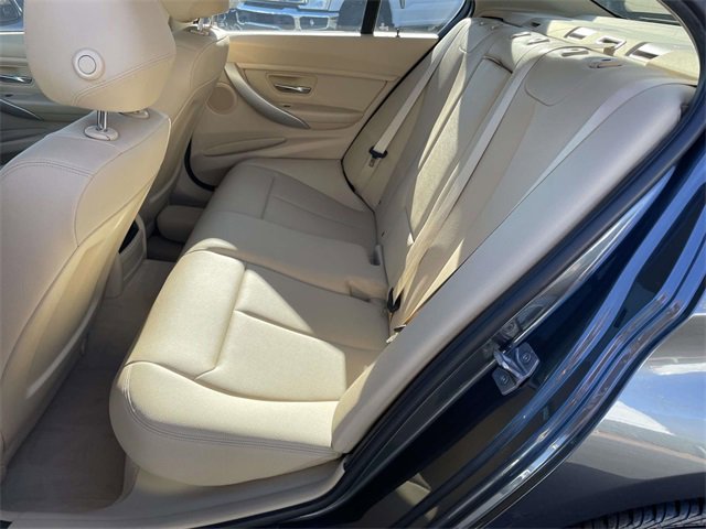 Used 2016 BMW 320i Sedan image 24