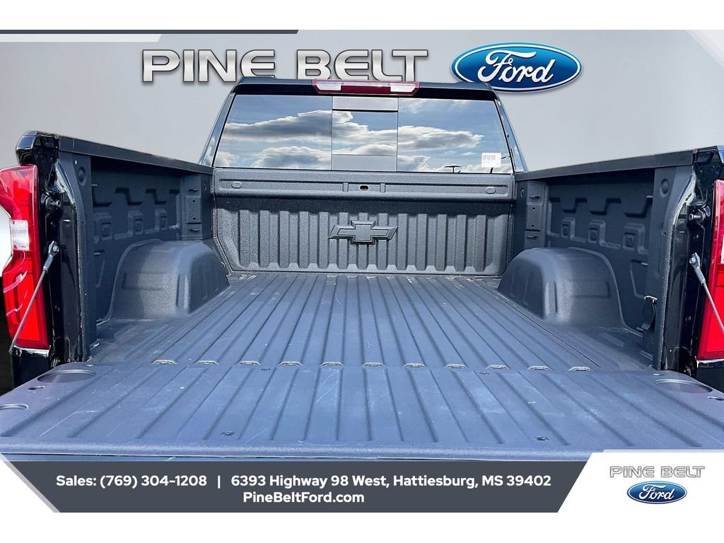 Used 2025 Chevrolet Silverado 1500 RST w/ Convenience Package II AWD/4WD image 12