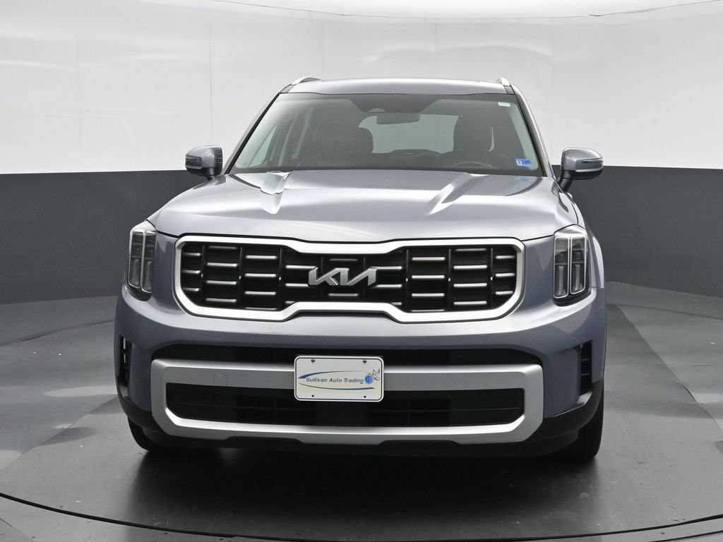 Used 2023 Kia Telluride S w/ S Sunroof Package FWD image 2