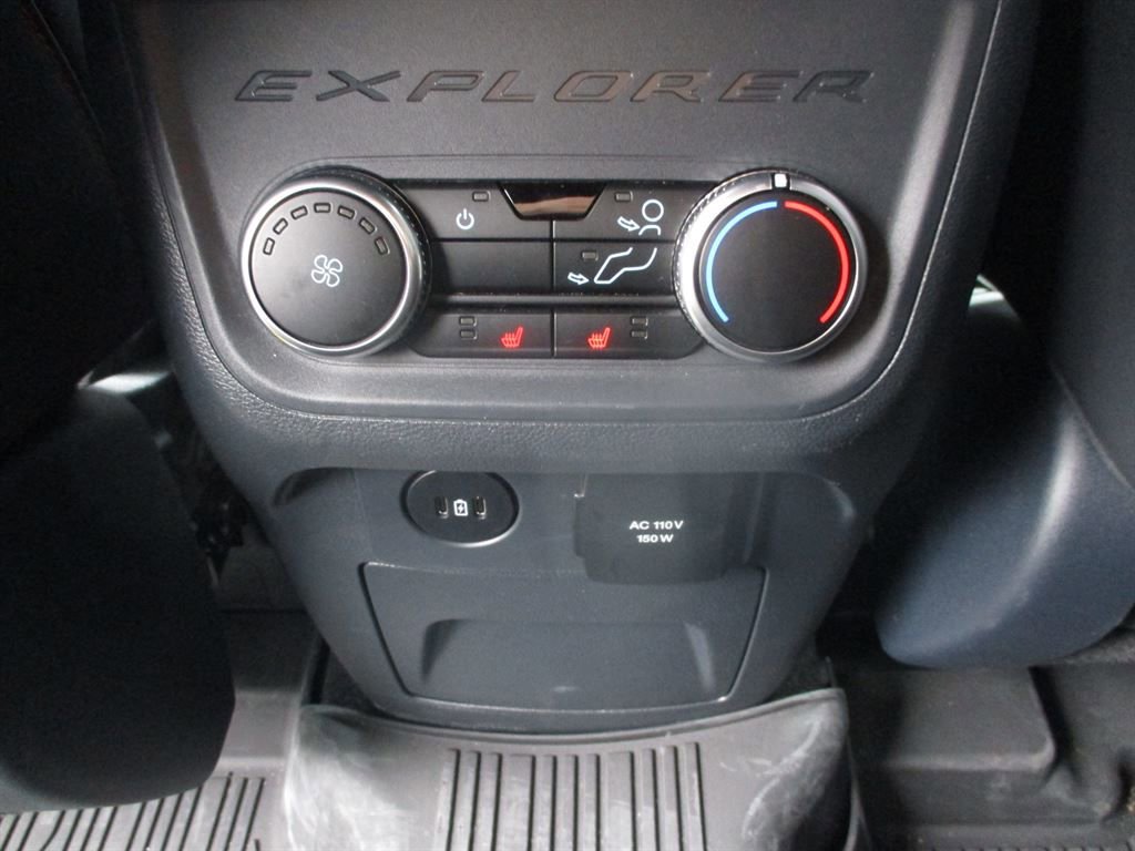 Used 2025 Ford Explorer ST image 15