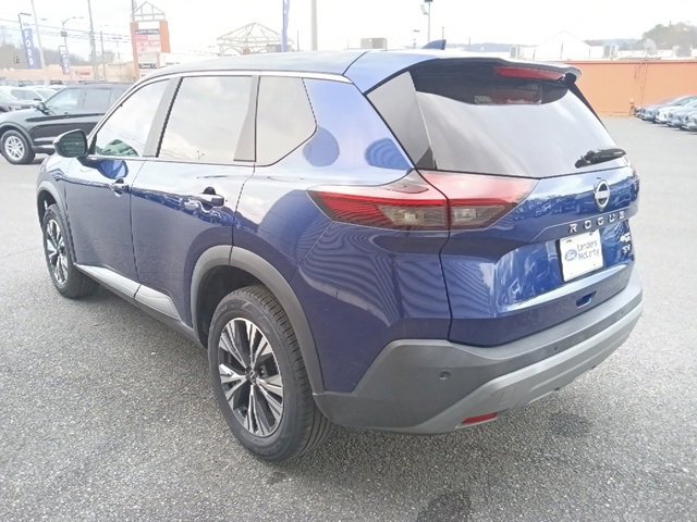Used 2023 Nissan Rogue SV image 5