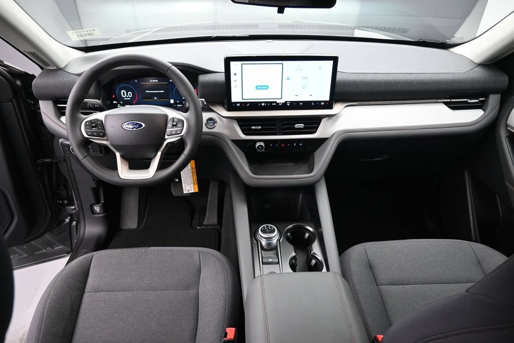 New 2026 Ford Explorer Active RWD image 21