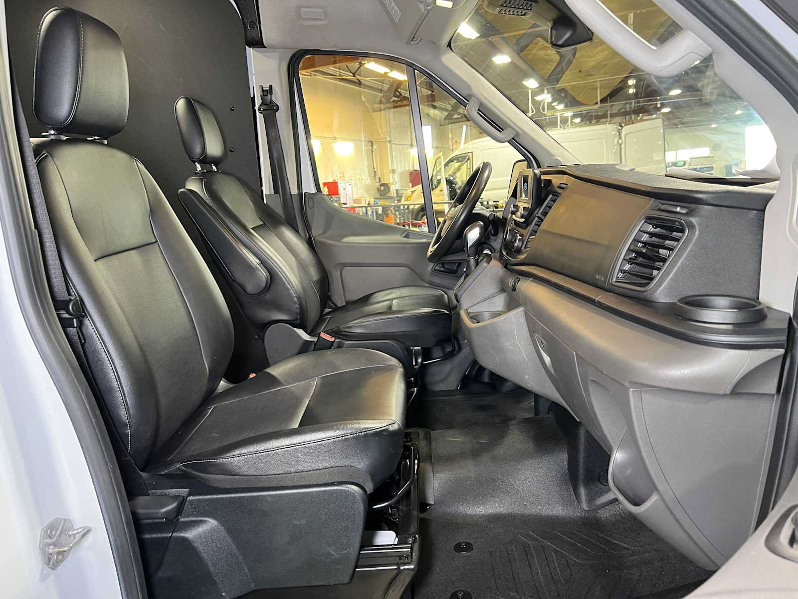 Used 2023 Ford Transit 250 Medium Roof AWD w/ Load Area Protection Package image 11