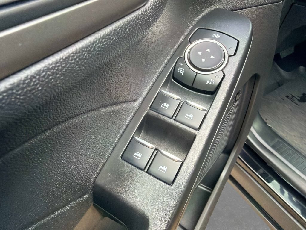 Used 2023 Ford Escape Active w/ Tech Pack #2 AWD/4WD image 19