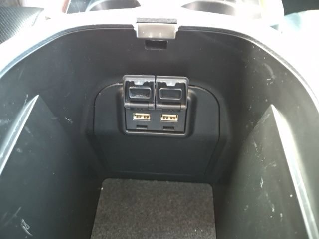 Used 2020 Toyota RAV4 Limited image 36