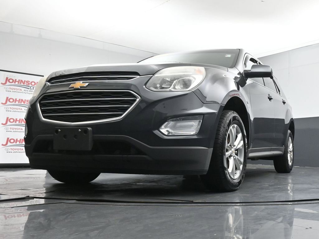 Used 2017 Chevrolet Equinox LT image 34