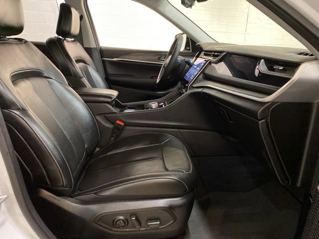 Used 2022 Jeep Grand Cherokee Limited 4xe w/ Luxury Tech Group II AWD/4WD image 84