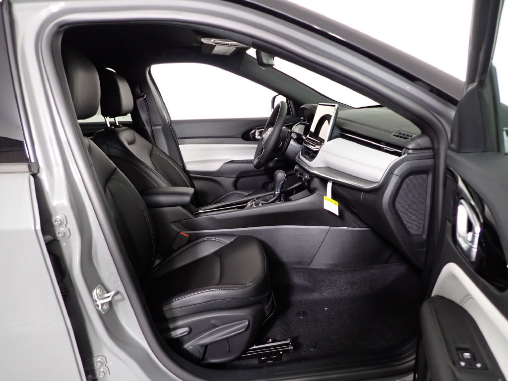 New 2026 Jeep Compass Limited AWD/4WD image 37