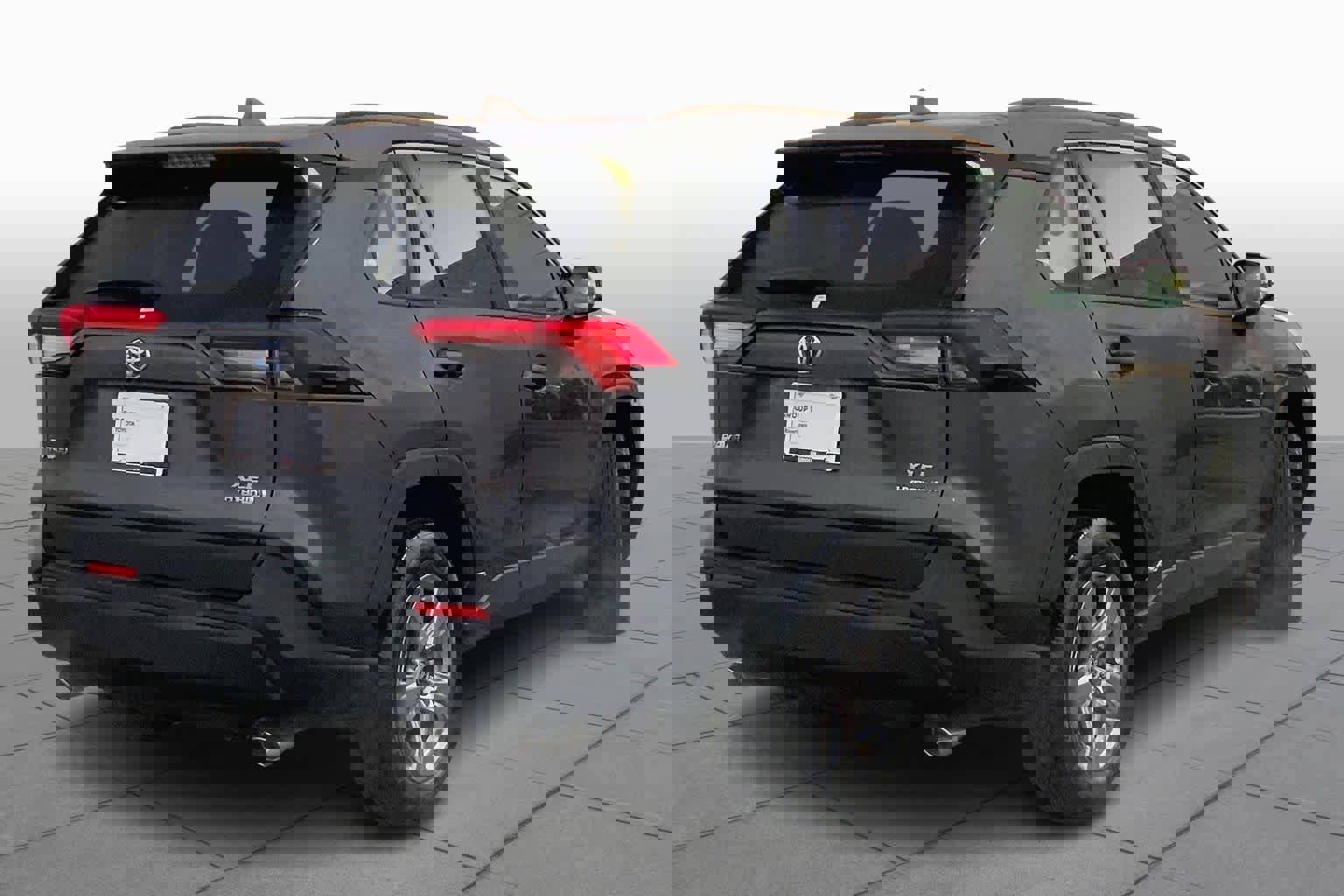 Used 2024 Toyota RAV4 XLE image 13