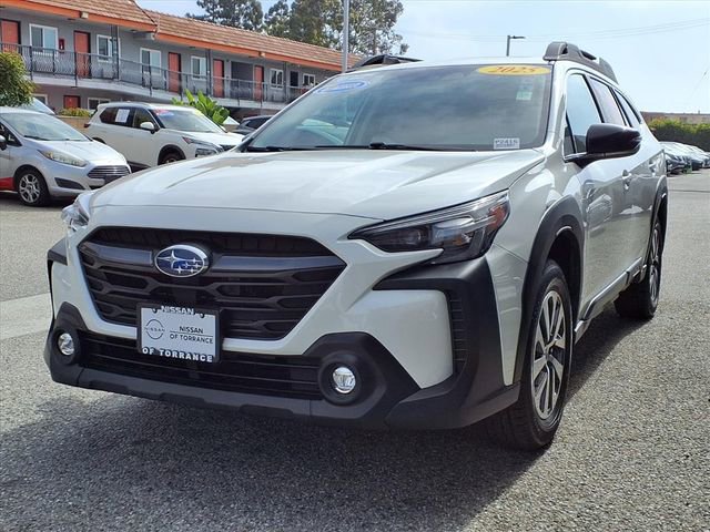 Used 2025 Subaru Outback Premium AWD/4WD image 28
