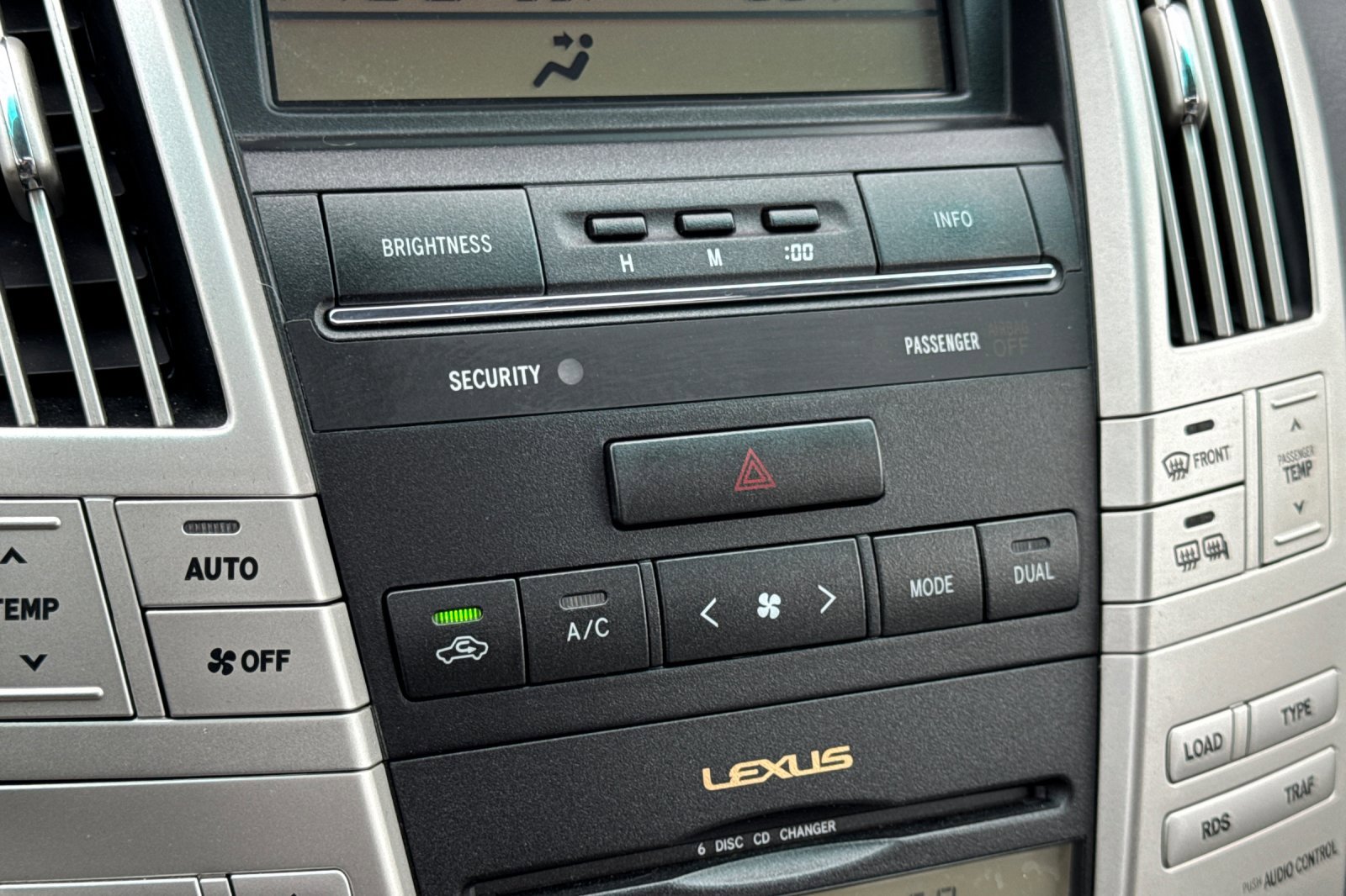 Used 2004 Lexus RX 330 AWD image 24