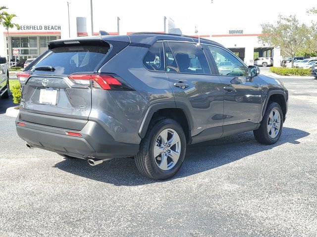 Used 2025 Toyota RAV4 XLE image 6