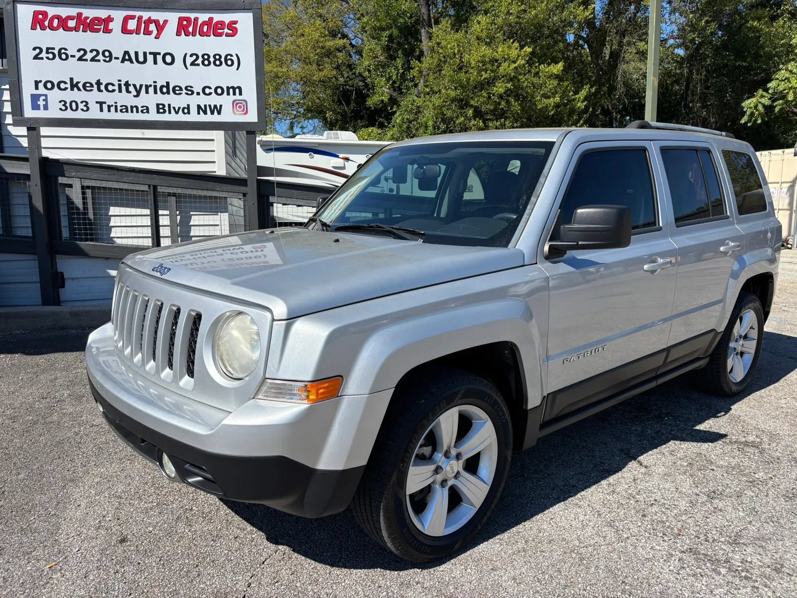 Used 2012 Jeep Patriot Limited FWD image 2
