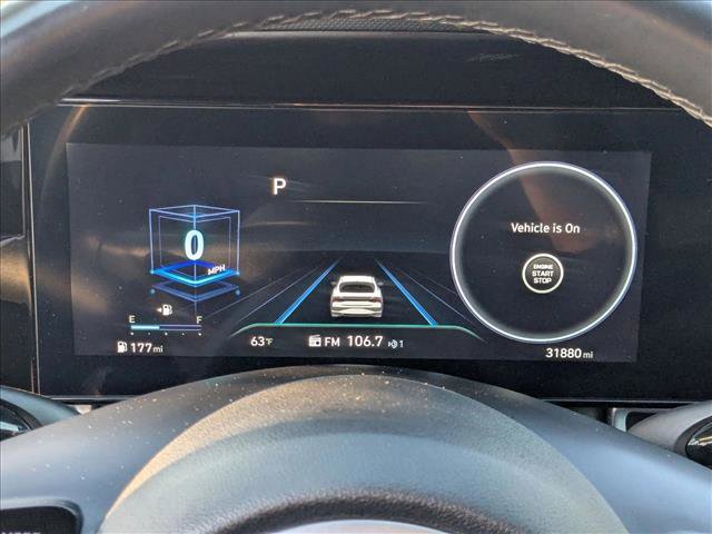 Used 2023 Hyundai Elantra SEL w/ Convenience Package image 3