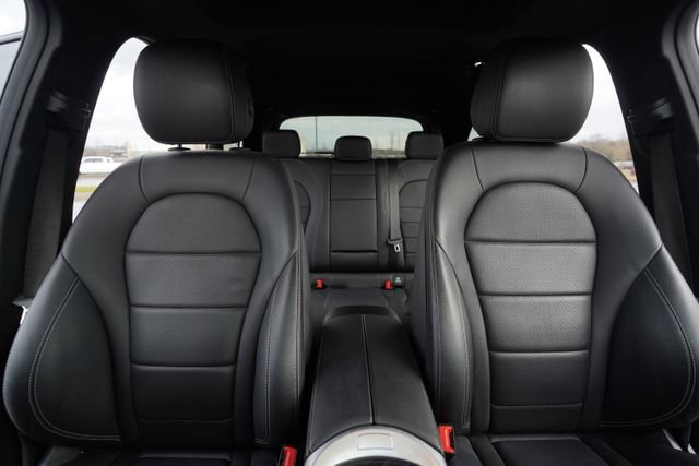 Used 2022 Mercedes-Benz GLC 300 image 35