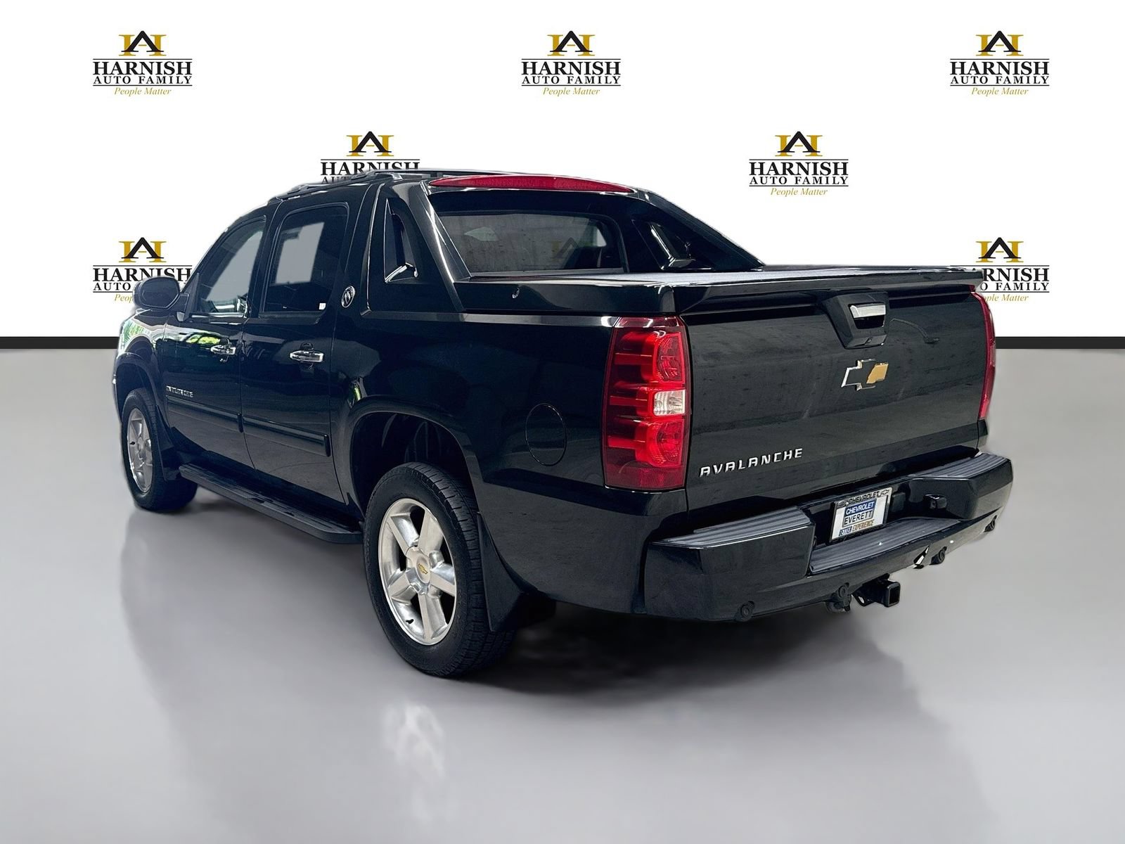 Used 2013 Chevrolet Avalanche LT w/ All-Star Edition AWD/4WD image 8