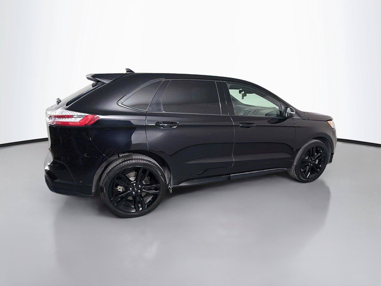 Used 2019 Ford Edge ST w/ Equipment Group 401A AWD/4WD image 8