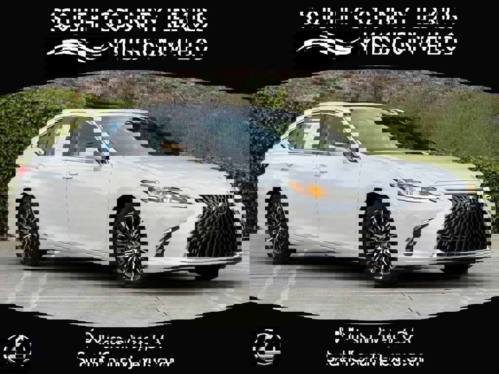 Used 2022 Lexus ES 300h w/ Premium Package