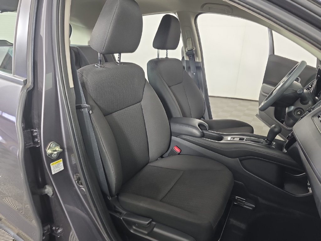 Used 2016 Honda HR-V LX image 28