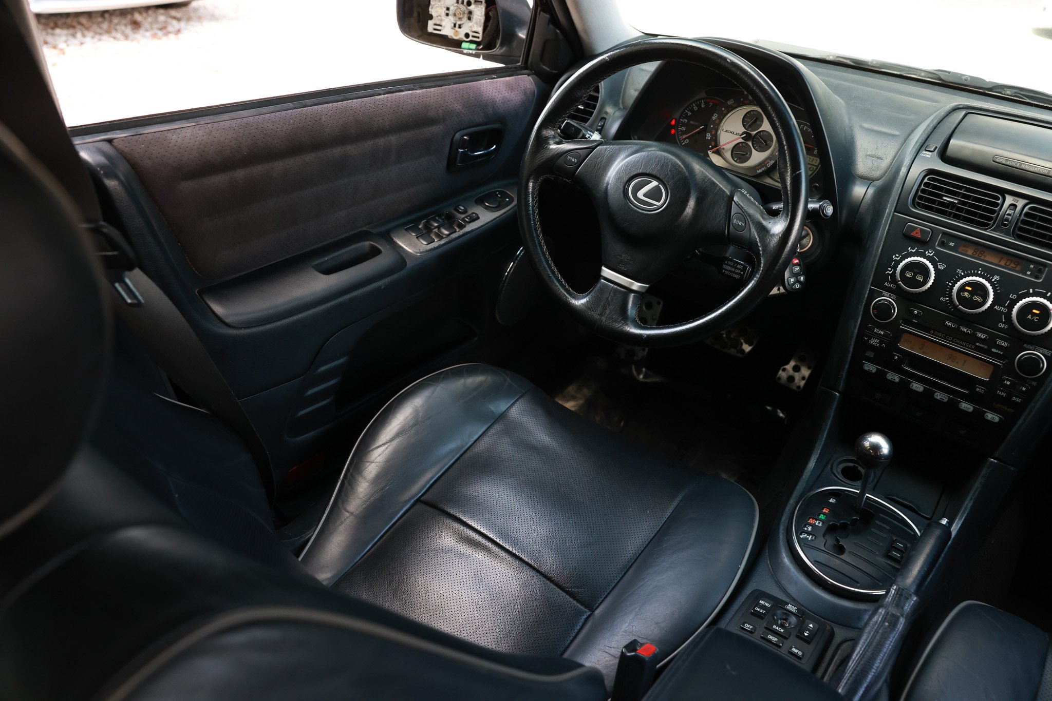 Used 2004 Lexus IS 300 RWD image 24