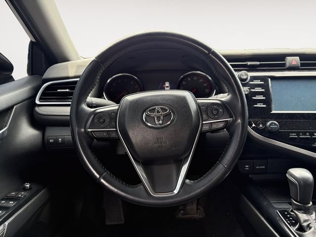 Used 2018 Toyota Camry XSE FWD image 12