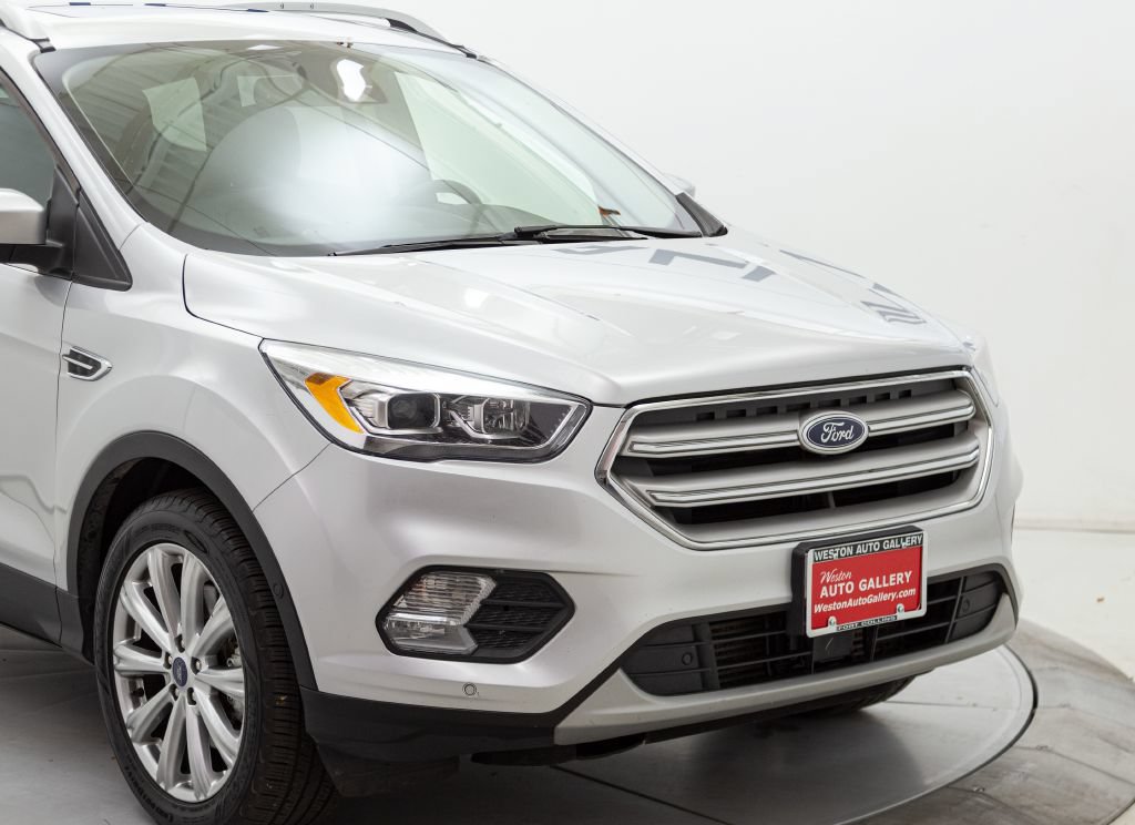 Used 2018 Ford Escape Titanium w/ Ford Safe & Smart Package AWD/4WD image 20