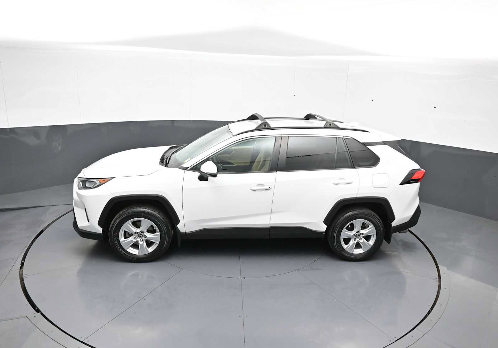 Certified 2021 Toyota RAV4 XLE AWD/4WD image 38