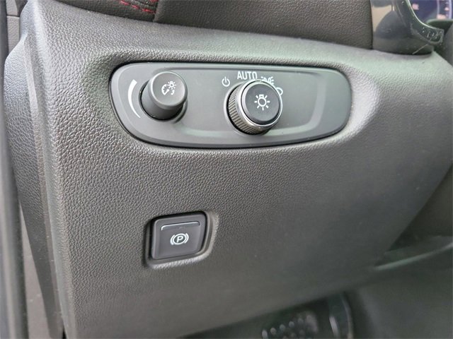 Used 2020 Chevrolet Blazer RS image 36