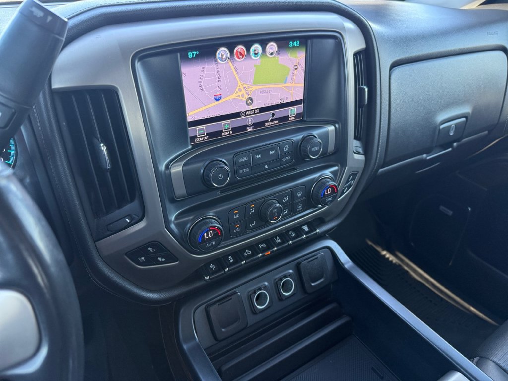 Used 2017 GMC Sierra 2500 Denali w/ Duramax Plus Package AWD/4WD image 20