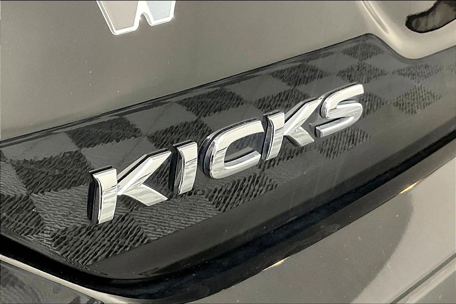 Used 2023 Nissan Kicks SV FWD image 23