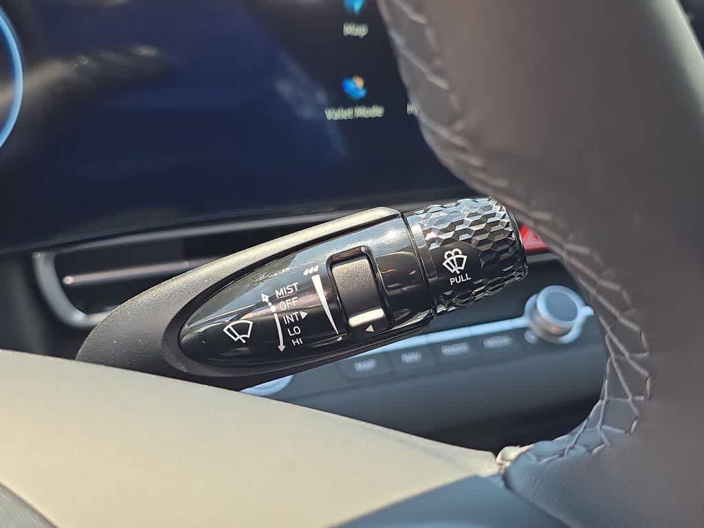 New 2026 Hyundai Elantra Limited FWD image 27