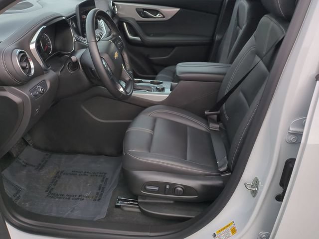 Used 2025 Chevrolet Blazer LT w/ Sound & Technology Package AWD/4WD image 12