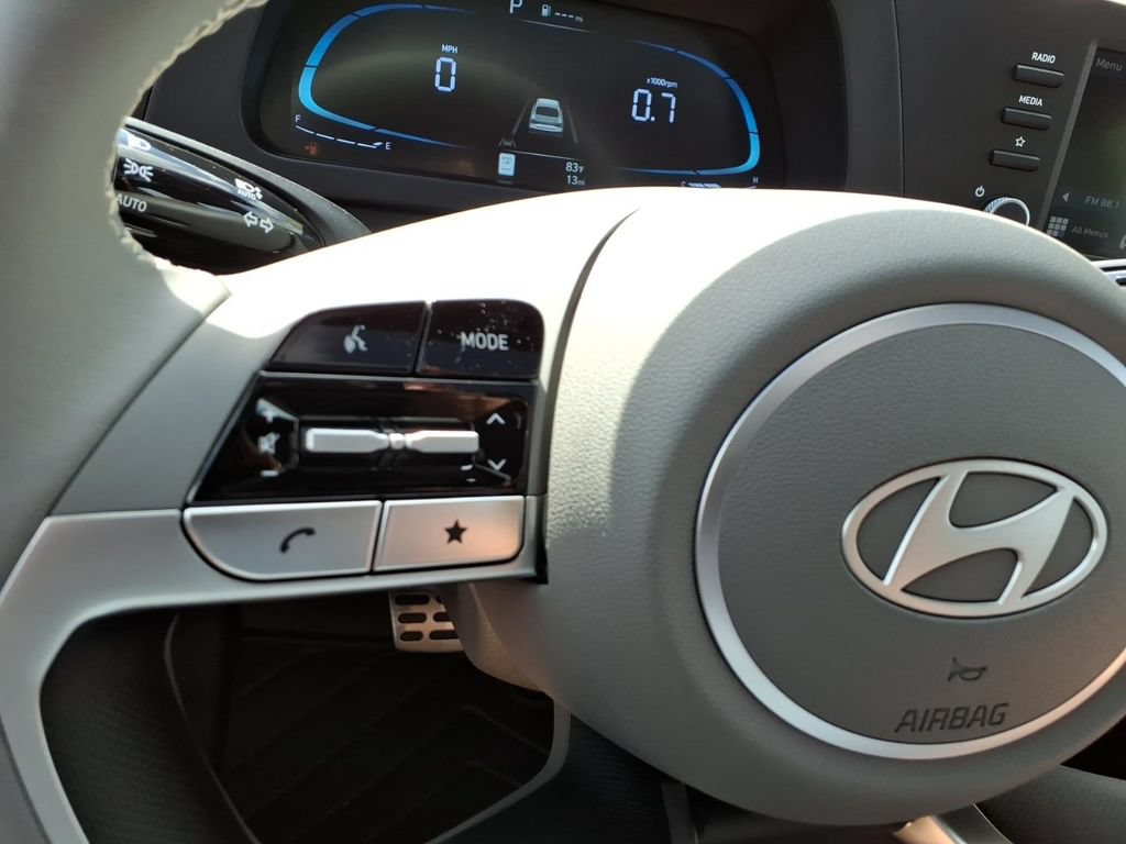 New 2026 Hyundai Elantra SEL Sport Premium FWD image 18