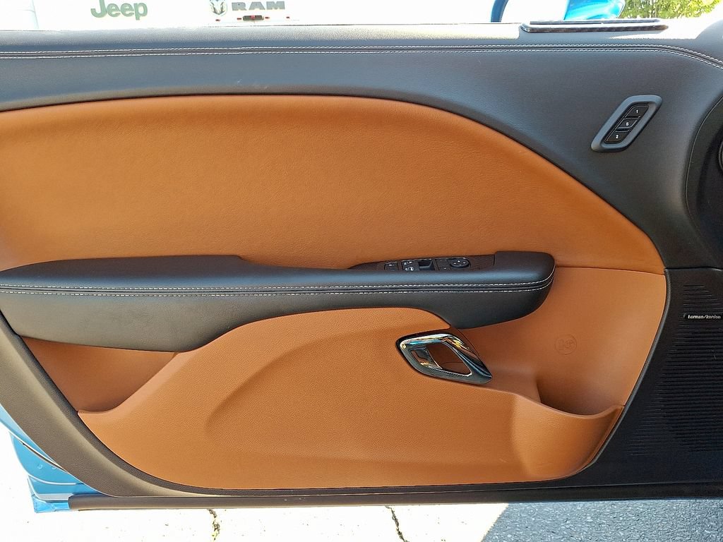 Used 2023 Dodge Challenger SRT Hellcat RWD image 12