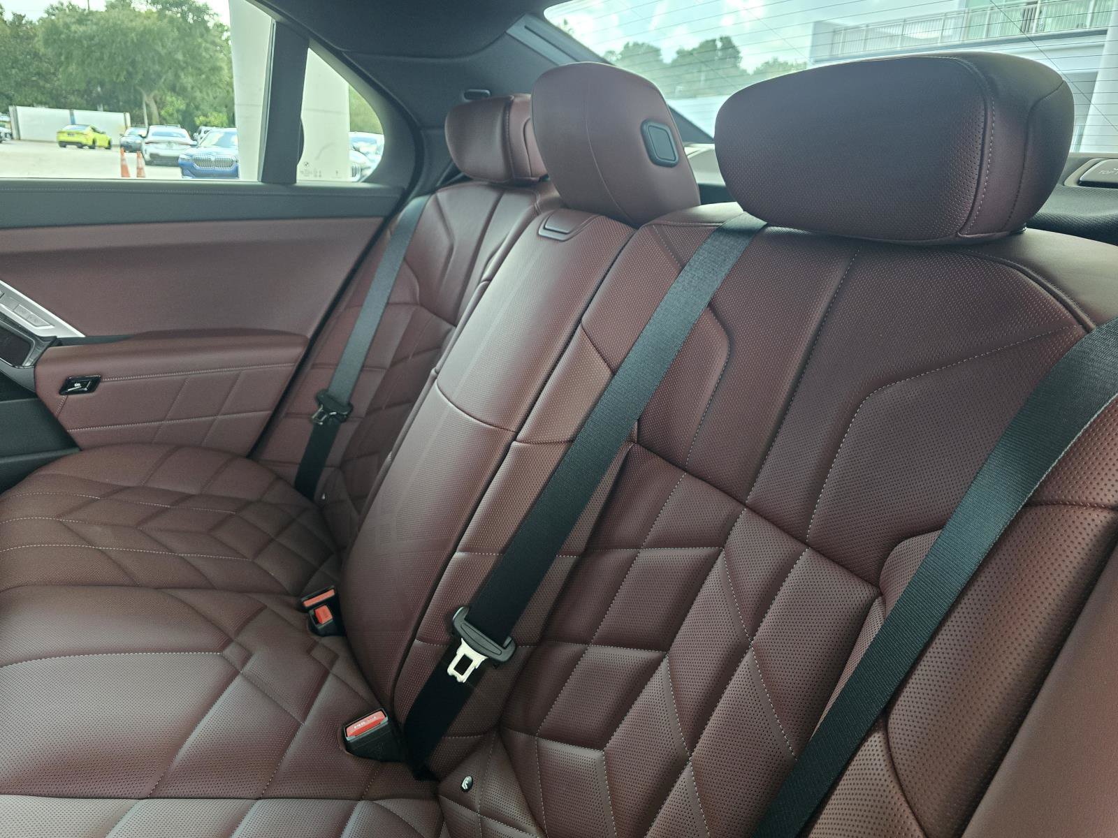 New 2026 BMW 750e xDrive AWD/4WD image 13