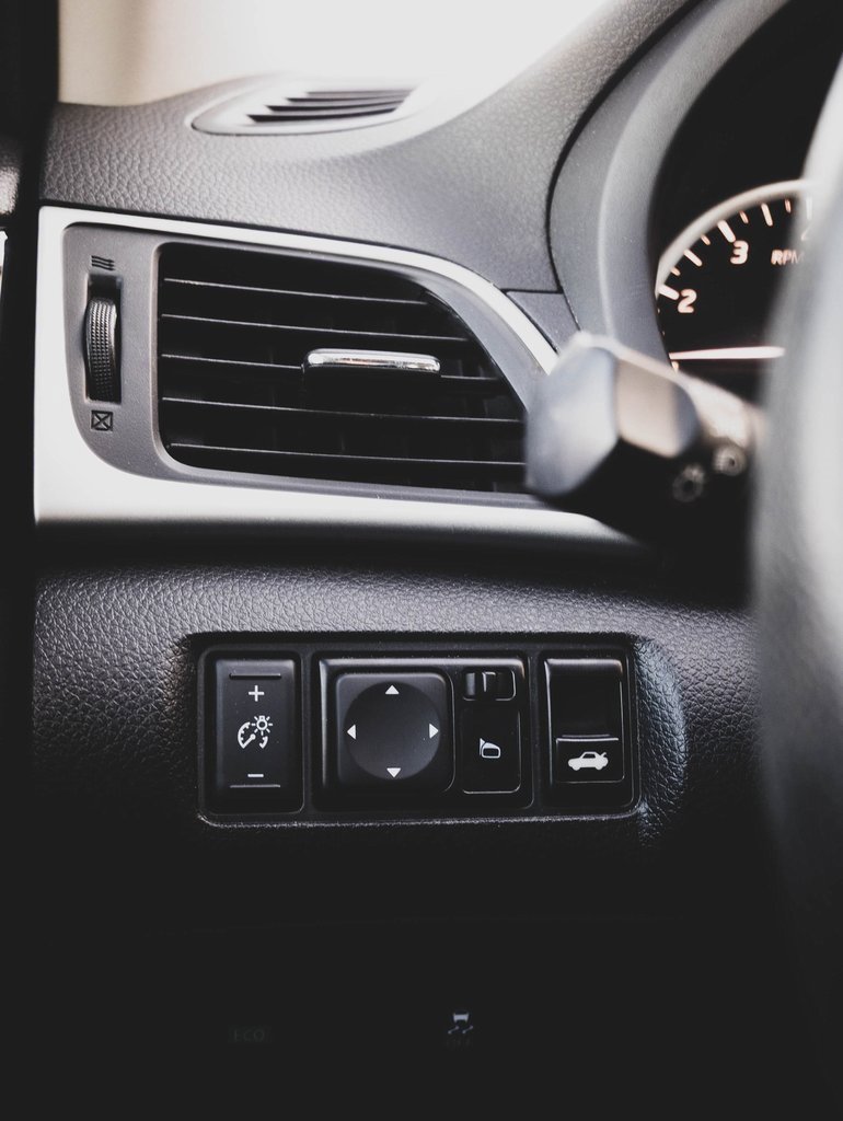 Used 2019 Nissan Sentra SV image 7