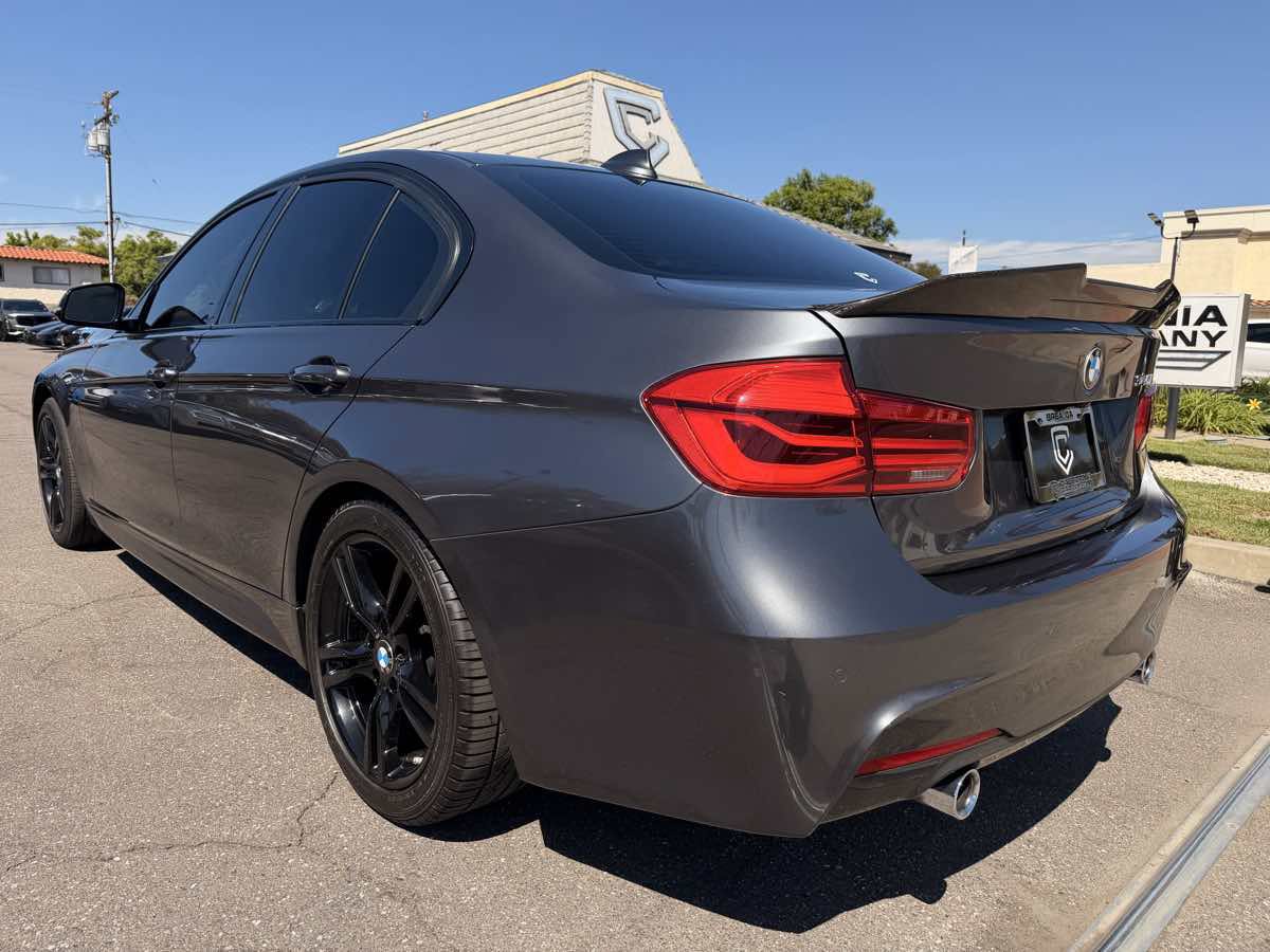 Used 2018 BMW 340i Sedan w/ Premium Package RWD image 4