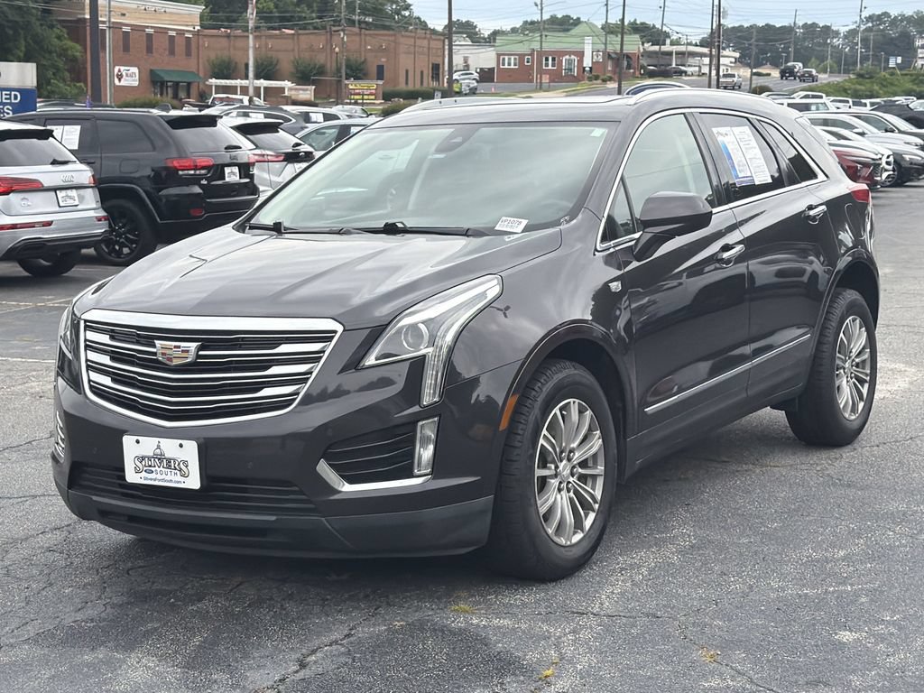 Used 2017 Cadillac XT5 Luxury w/ Driver Awareness Package FWD image 3