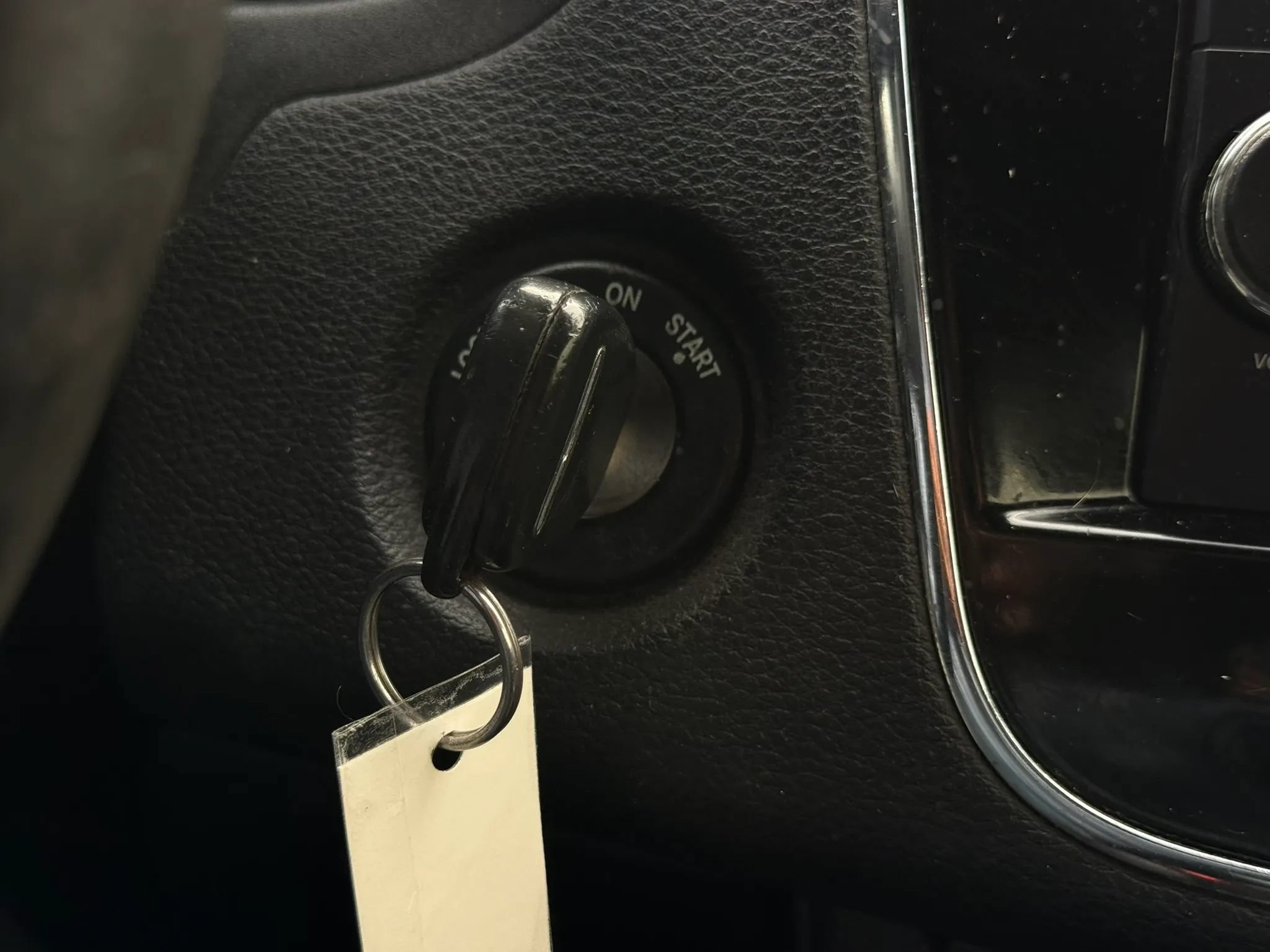 Used 2013 Chrysler 200 Touring FWD image 32