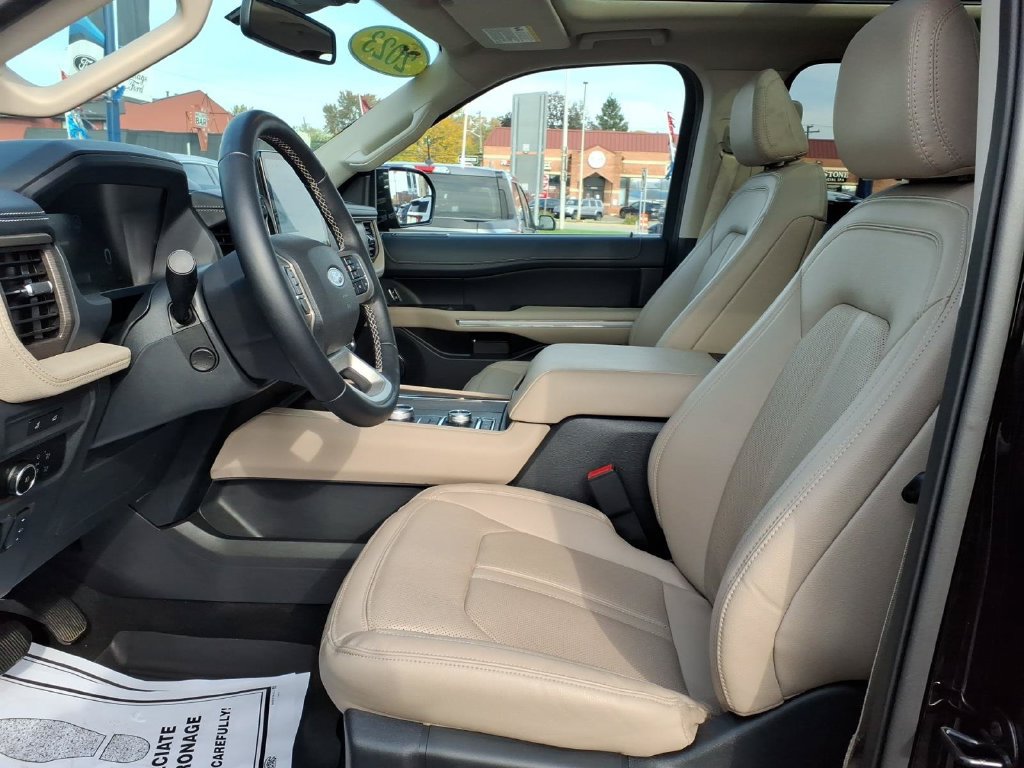 Certified 2023 Ford Expedition Limited AWD/4WD image 16