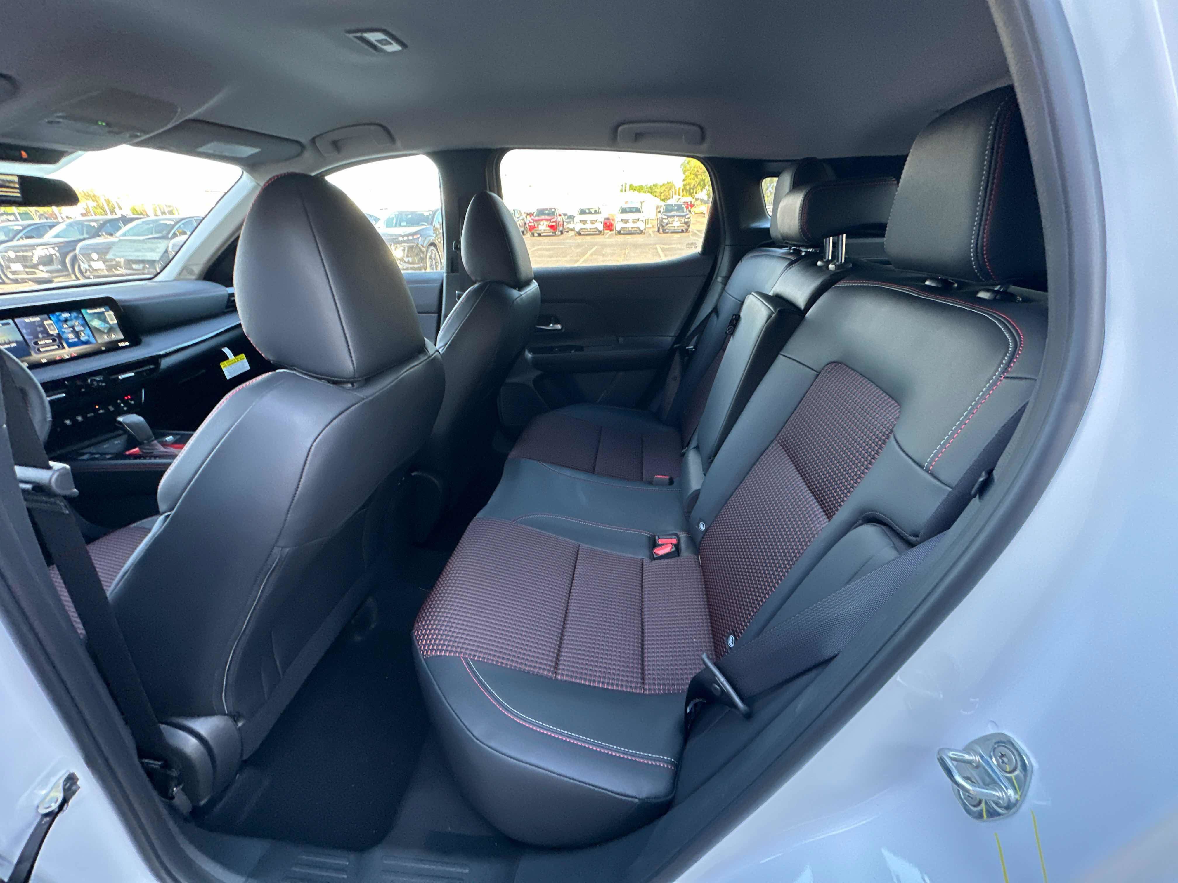 New 2026 Nissan Kicks SR w/ Cold Weather Package AWD/4WD image 26