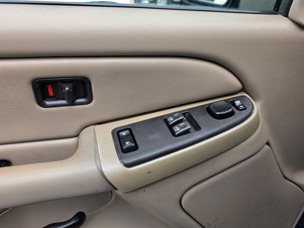 Used 2004 Chevrolet Silverado 1500 LS RWD image 21