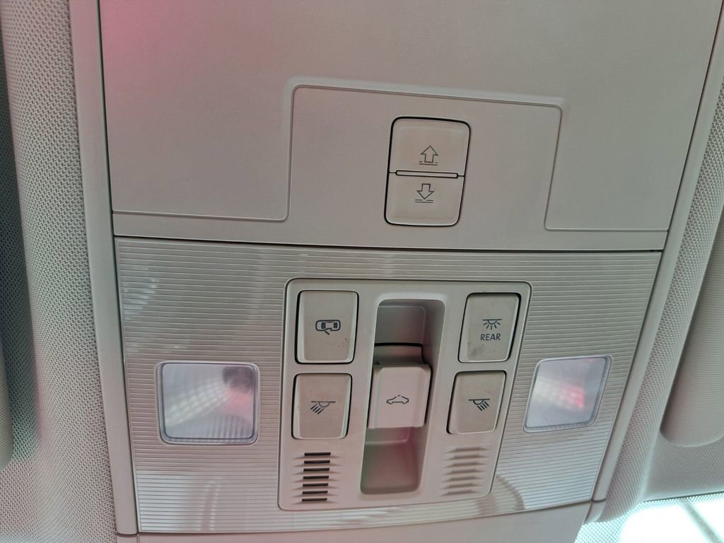 Used 2019 Volkswagen Atlas SEL image 17