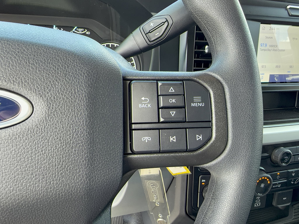 New 2026 Ford F550 4x4 Supercab Super Duty image 32