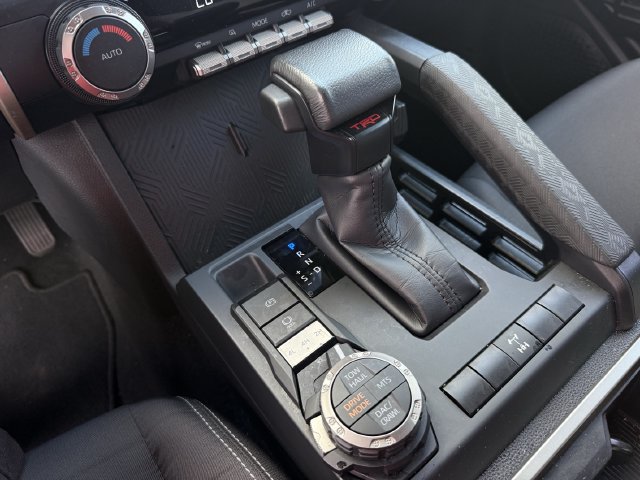 Used 2025 Toyota Tacoma TRD Off-Road AWD/4WD image 22