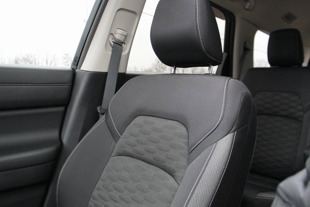 Used 2023 Nissan Pathfinder SV w/ SV Premium Package image 29