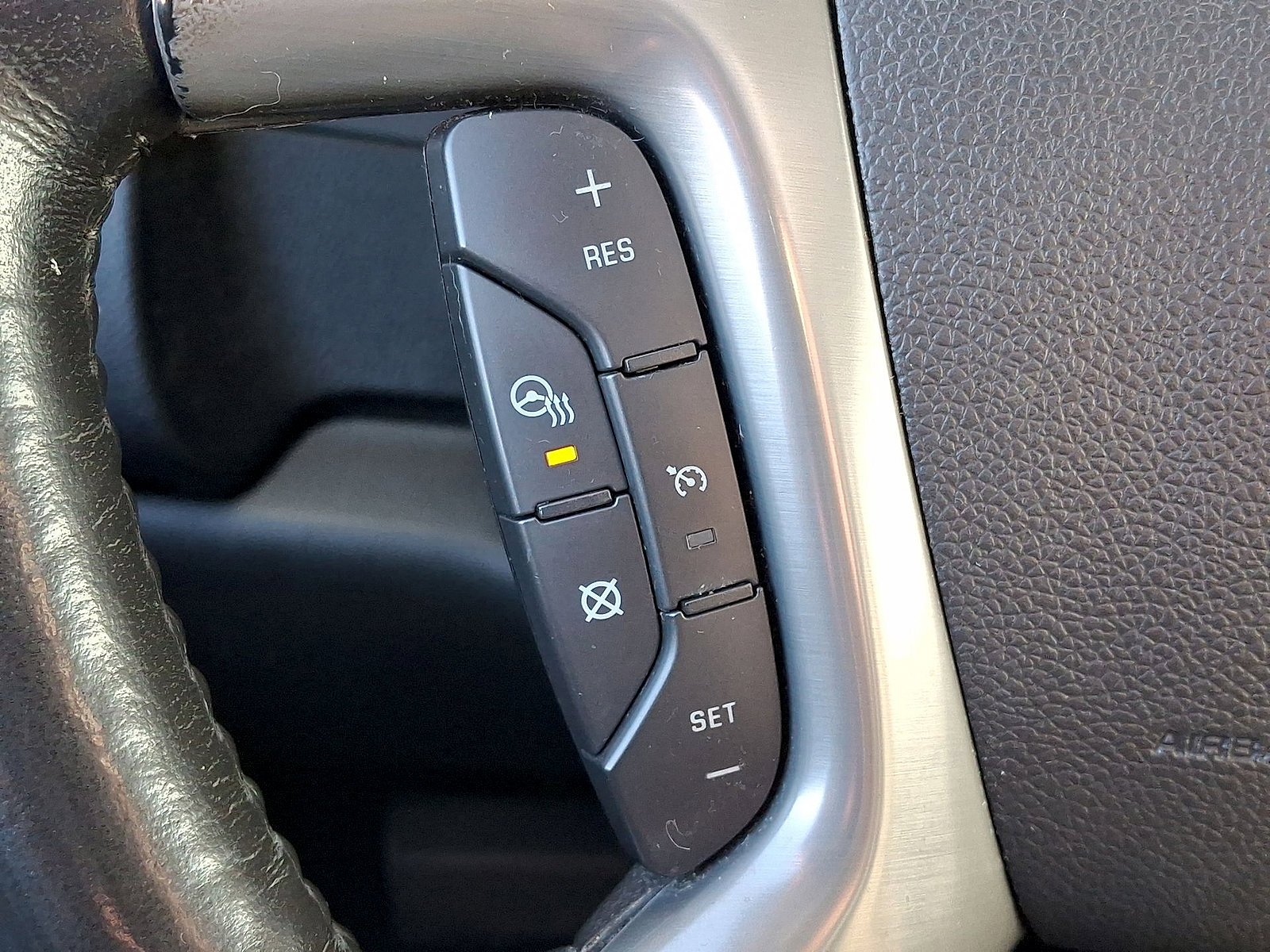 Used 2012 GMC Yukon SLT w/ Regional Value Package AWD/4WD image 16