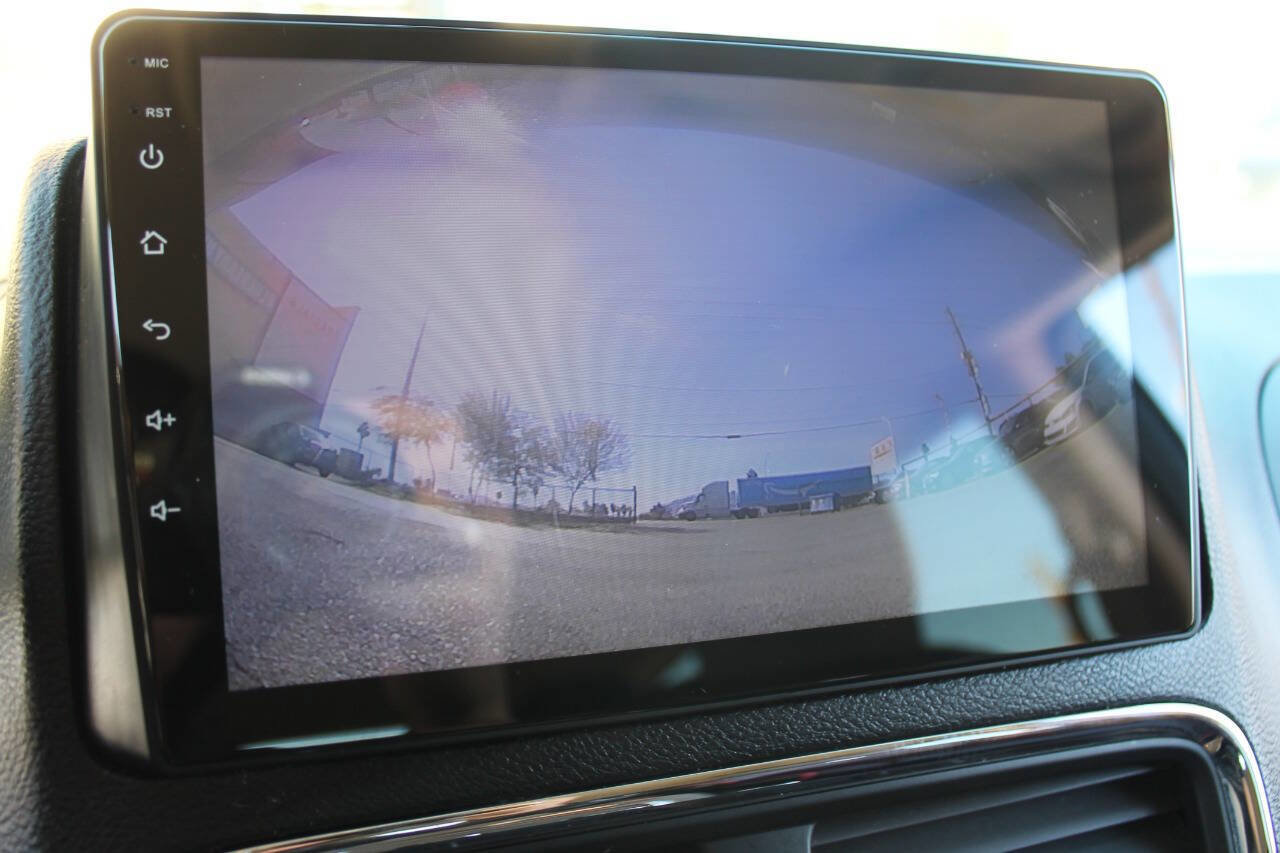Used 2016 Dodge Grand Caravan SXT FWD image 48